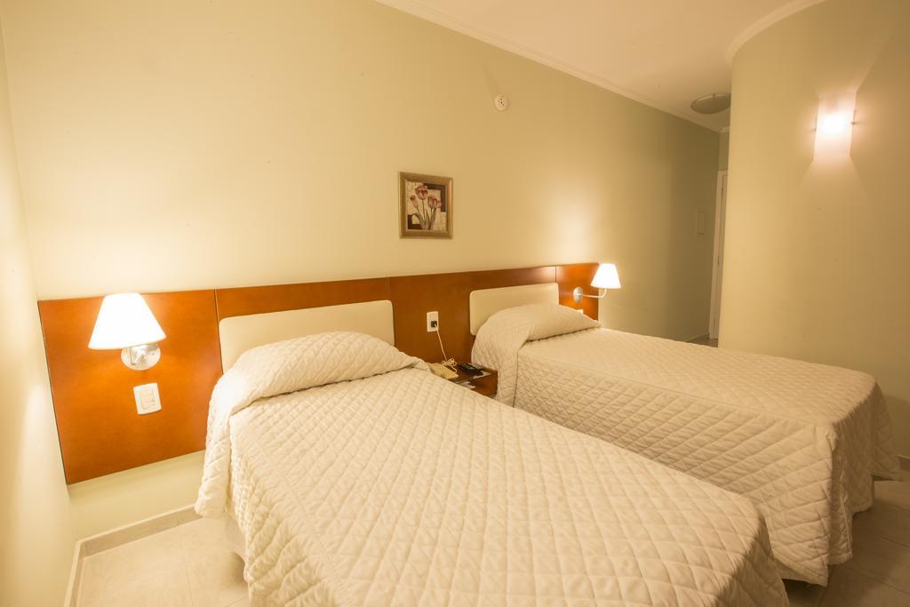 Hotel Ipanema De โซโรกาบา ภายนอก รูปภาพ