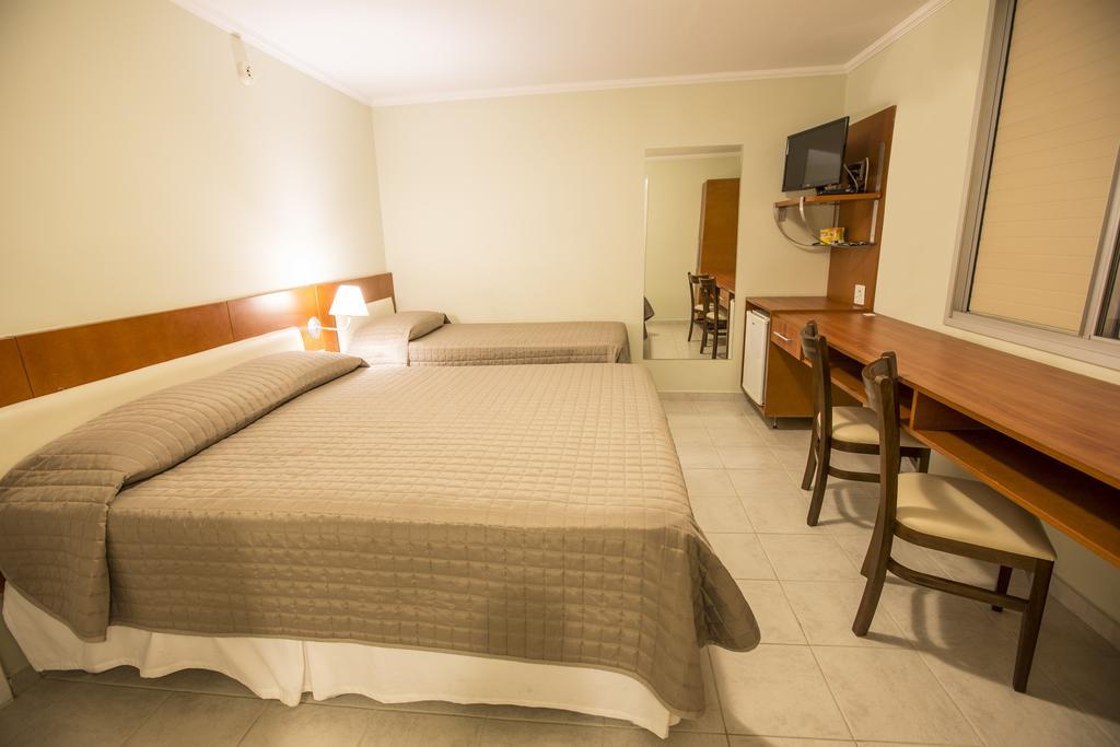 Hotel Ipanema De โซโรกาบา ภายนอก รูปภาพ