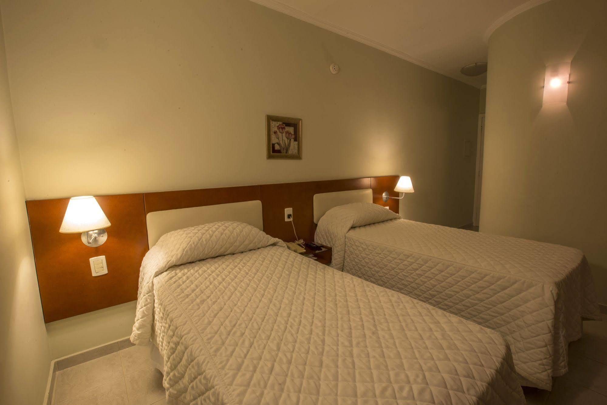 Hotel Ipanema De โซโรกาบา ภายนอก รูปภาพ